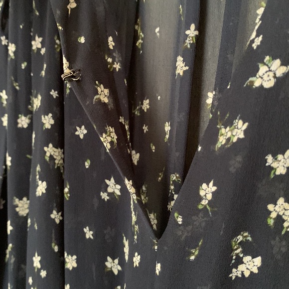 RAG & BONE Calista Floral Blouse in Navy Blue Size XS - Picture 6 of 13